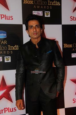 Bollywoods celebs studs Star Box Office India Awards 2014
