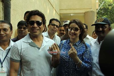 Bollywood celebs cast their votes in Maharashtra State Elections 2014