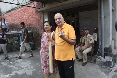 Bollywood celebs cast their votes in Maharashtra State Elections 2014