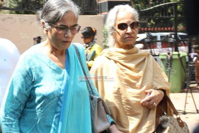 Bollywood celebs cast their votes in Maharashtra State Elections 2014