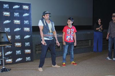 Hrithik Roshan organises a kids special screening of film 'Bang Bang!'