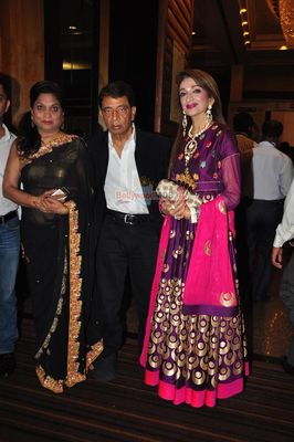 Parvathy Omanakuttan, Juhi Babbar and Anup Soni walk the ramp for designer Nisha Sagar
