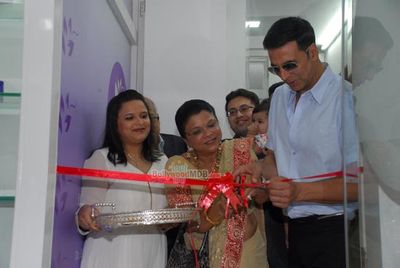 Akshay Kumar, Raakhee Gulzar and Urvashi Rautela at the launch of skin clinic- La Piel
