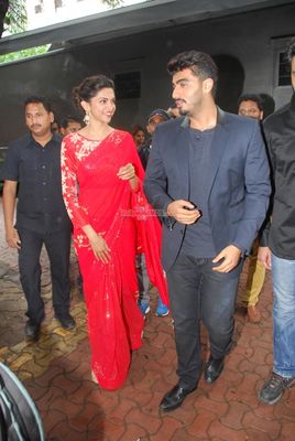 Deepika Padukone and Arjun Kapoor on India's Best Cine Stars Ki Khoj