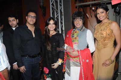 Celebs and Politicians at engagement ceremony of designer Manali Jagtap