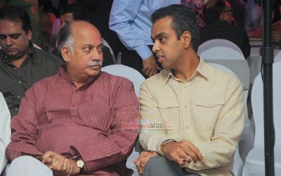 Celebs and Politicians at engagement ceremony of designer Manali Jagtap