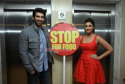 Aditya Roy Kapur and Parineeti Chopra at 'Daawat-E-Ishq' press meet