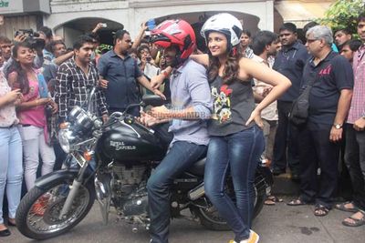 Aditya Roy Kapur and Parineeti Chopra during the Flag off the Daawat-E-Ishq food yatra