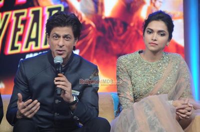 Bollywood stars at the music launch of \'Happy New Year\'
