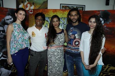 The lead star-cast at film 'Desi Kattey' press meet