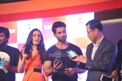 Shahid Kapoor, Shraddha Kapoor and Sajid Wajid at the launch of Club Samsung