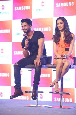 Shahid Kapoor, Shraddha Kapoor and Sajid Wajid at the launch of Club Samsung