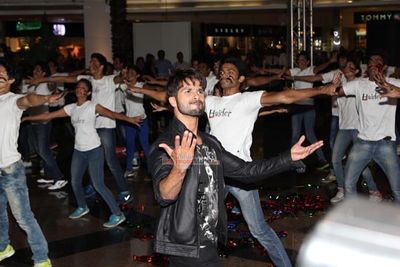 Shahid Kapoor and Shraddha Kapoor at the launch of song Ek Aur Bismil from film 'Haider'