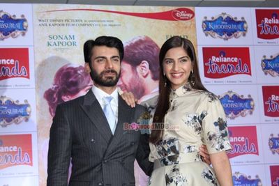 Sonam Kapoor and Fawad Khan organizes the special screening of film 'Khoobsurat' for the kids of Make a Wish Foundation