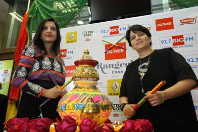 Singer Falguni Pathak speaks on forthcoming Navratri Festival 2014 at Big FM 92.7 Studios