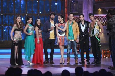 Shahid Kapoor and Shraddha Kapoor promote film 'Haider' on India's Best Cine Stars Ki Khoj