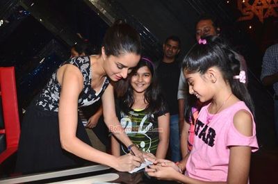 Shraddha Kapoor promotes film 'Haider' on TV show India's Raw Star