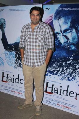 Bollywood ladies attend the special screening of film 'Haider'
