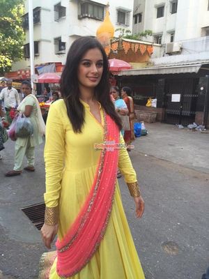 Mahakshay aka Mimoh and Evelyn Sharma snapped at Siddhivinayak Temple