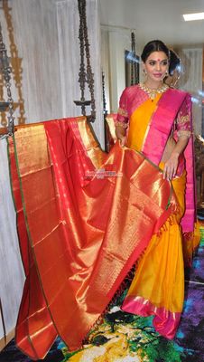 Sara Loren at the launch Vedaa contemporary weaves store in Juhu, Mumbai
