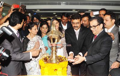 Kajol Devgn with Mother Tanuja Inaugurates Dr Bhupendra Awasthi's Hospital