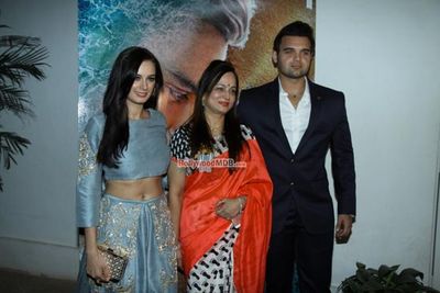 Mahakshay Chakraborty and Evelyn Sharma at the trailer launch of film 'Ishqedarriyaan'