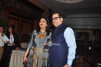 Bollywood Celebs at Anmol Jewellers show Era of Design in Mumbai