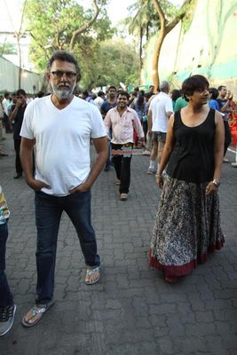 Rishi Kapoor among other celebs protests against BMC for giving Hawkers Zone in Pali Hill