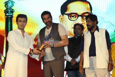 Bolly Celebs at Dr Ambedkar Awards 2015