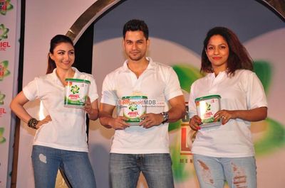 Soha Ali Khan, Kunal Khemu, Masaba Gupta at the launch of Ariel Men and Women wash care label