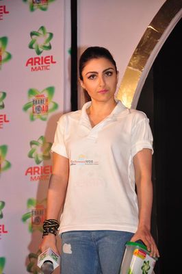 Soha Ali Khan, Kunal Khemu, Masaba Gupta at the launch of Ariel Men and Women wash care label