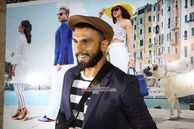 Anil Kapoor, Priyanka Chopra, Ranveer Singh, Shefali Shah at film 'Dil Dhadakne Do' trailer launch