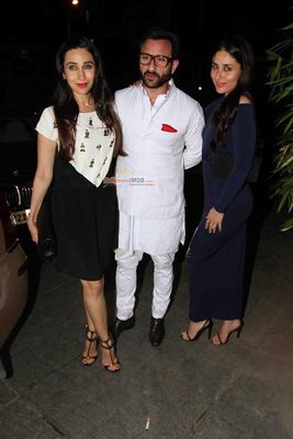 Kareena Kapoor, Saif Ali Khan, Karisma Kapoor at Babita's birthday party
