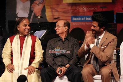Anil Kapoor and Dilip Prabhavalkar honoured at Master Dinanath Mangeshkar Awards