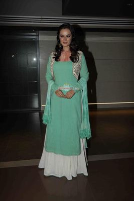Evelyn Sharma and Mimoh Chakraborty at film 'Ishqedarriyaan' Music Launch