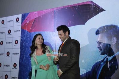 Evelyn Sharma and Mimoh Chakraborty at film 'Ishqedarriyaan' Music Launch