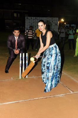 Urvashi Rautela, Evelyn Sharma, Mahakshay Chakraborty at the 'Twister Mitsui Shoji T-20 League Season-5'