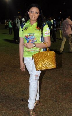 Urvashi Rautela, Evelyn Sharma, Mahakshay Chakraborty at the 'Twister Mitsui Shoji T-20 League Season-5'