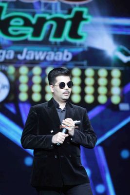 Ranbir Kapoor, Anushka Sharma, Karan Johar promote film 'Bombay Velvet'