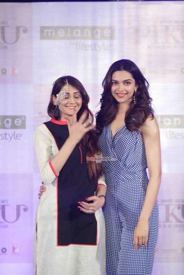 Deepika Padukone, Irrfan Khan, Shoojit Sircar at the showcase of Melange by Lifestyle's 'Piku' inspired ethnic collection