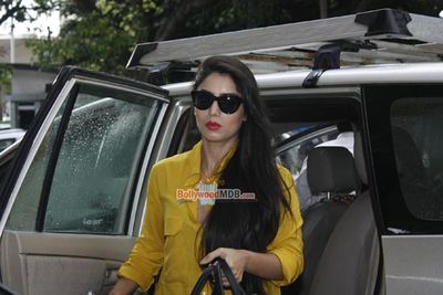 Film 'Great Grand Masti' stars snapped at Mumbai Airport