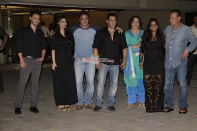 Shraddha Kapoor, Salman Khan, Riteish Deshmukh Among Other Celebs At Arpita Khan's Birthday Bash