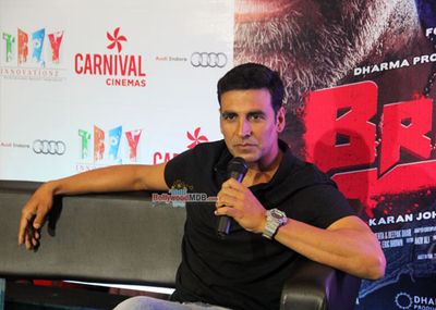 Akshay Kumar and Siddharth Malhotra promote film 'Brothers'