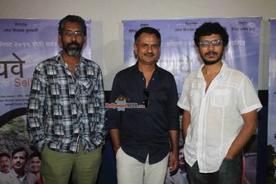 Tisca Chopra, Renuka Shahane and Umesh Kulkarni during the media interaction of Marathi film 'Highway'