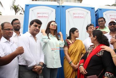 Sridevi Inaugurated Toilet for Women Organised by Maharashtra Nav Nirman Sena