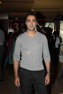 Vinay Pathak, Tannishtha Chatterjee, Siddharth Jadhav at film 'Gour Hari Dastaan - The Freedom File' Book Launch