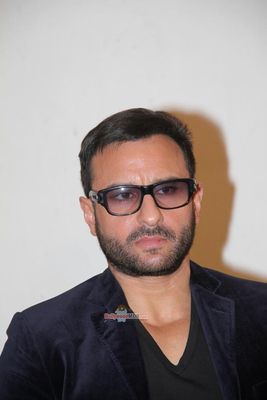 Saif Ali Khan and Kabir Khan at the Press conference of 'Phantom'