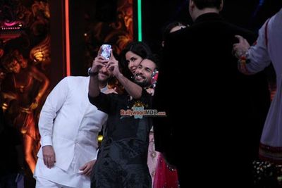 Saif Ali Khan & Katrina Kaif Promote Film 'Phantom' On The Sets Of 'Jhalak Dikhhla Jaa'