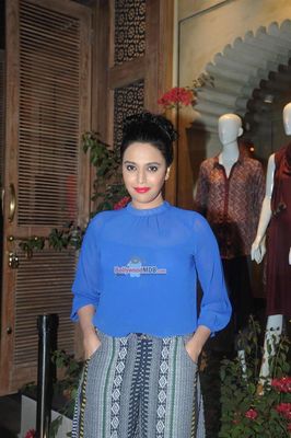 Raveena Tandon, Diana Penty, Dia Mirza, Sangeeta Bijlani at designer Anita Dongre's New Store