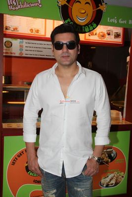 Stars at the trailer launch of film 'Kis Kisko Pyaar Karoon'